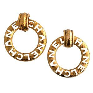 Vintage auth CHANEL Door Knocker Hoop Earrings – 1980s Signed CHANEL